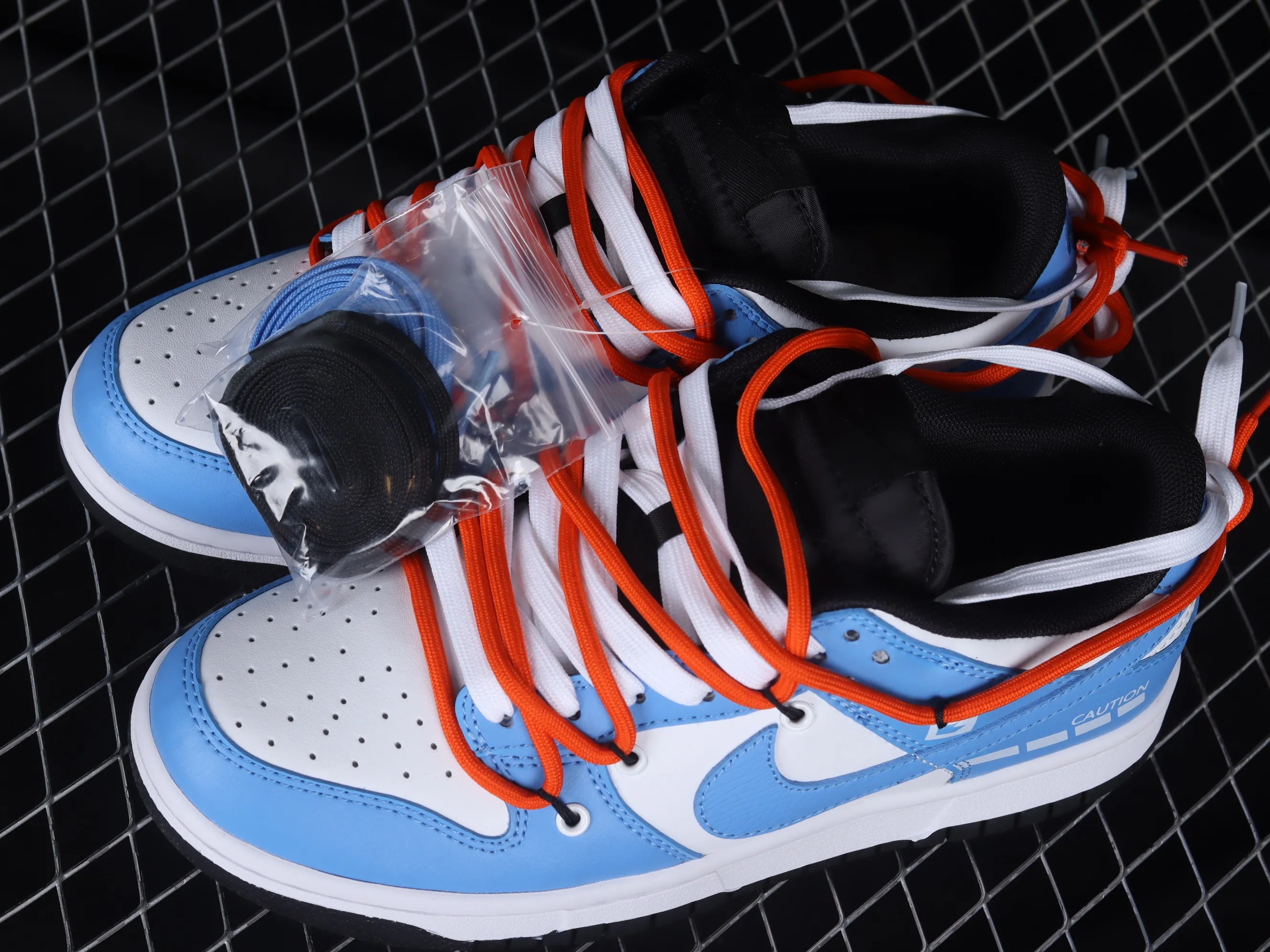 All Categories Nk SB Dunk Series Nk SB Dunk Low Low-top sneakers Nk Dunk Low Retro distressed theme Deconstructed cordon Customized version of deconstructed strap casual sneakers DJ6188-002